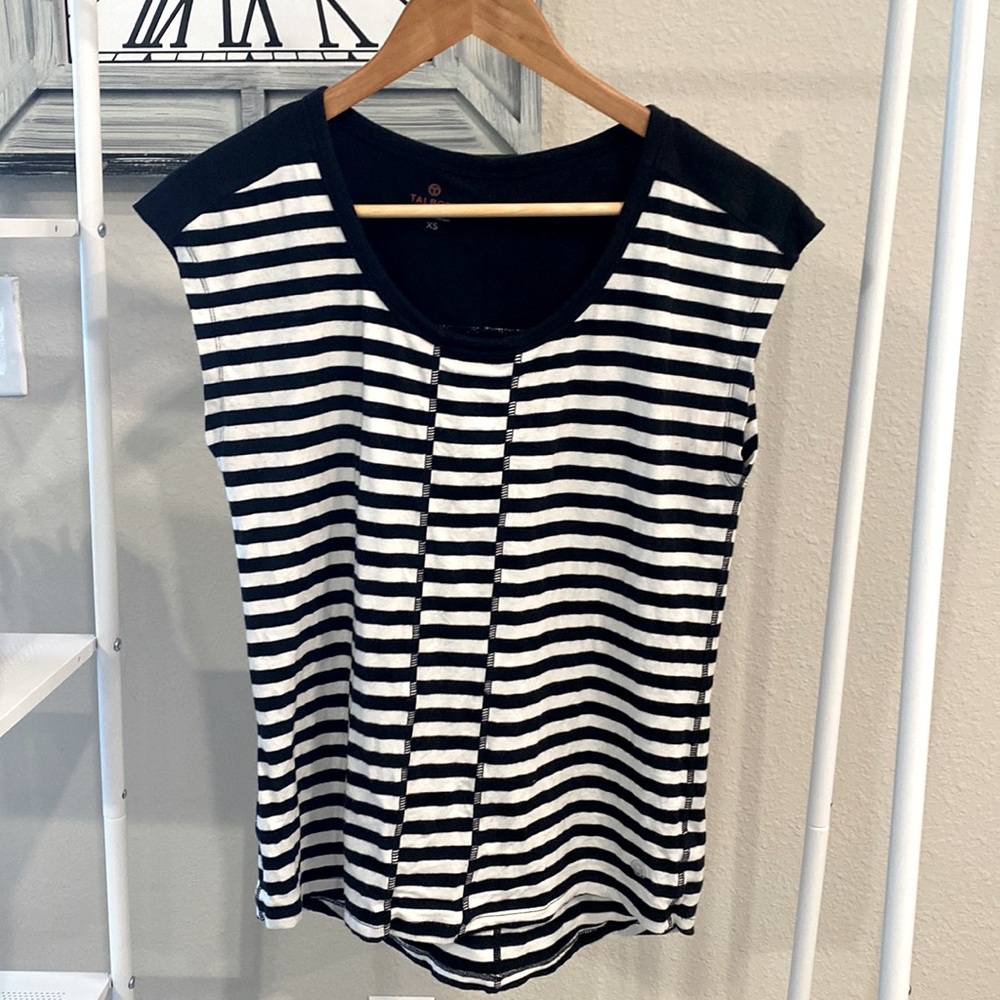 Talbots tank top, size XS. Colors in black and white.